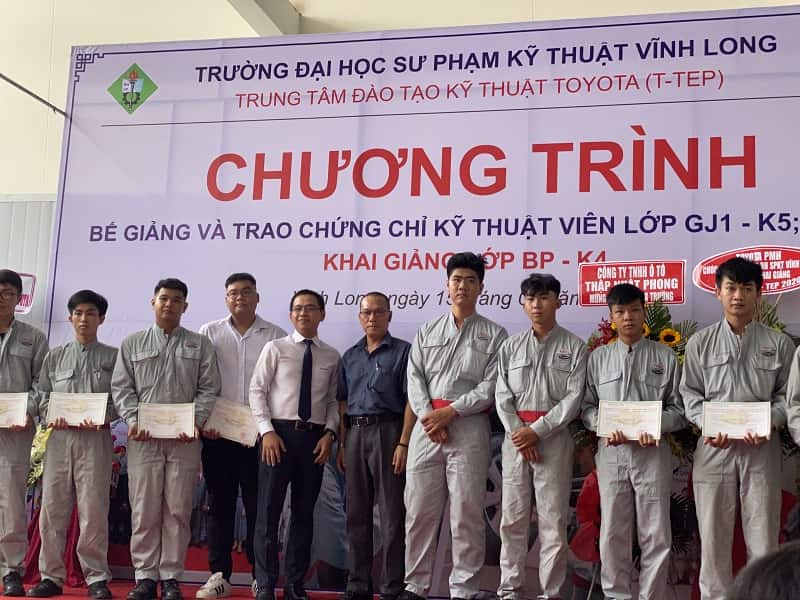 Hình ảnh đẹp tại trường đại học sư phạm kỹ thuật Vĩnh Long